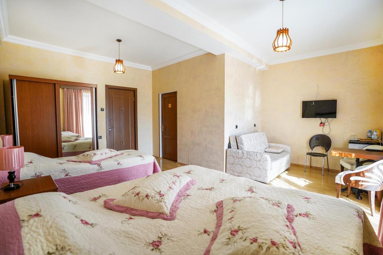 Natali Hotel Bordžomi Exteriér fotografie